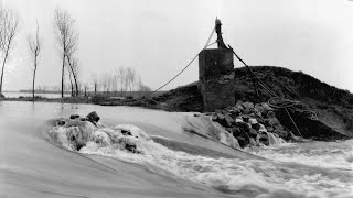 VROEGER  WATERSNOODRAMP DORDRECHT 1953 [upl. by Idnir]