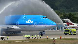 Last ever 747 takeoff from St Maarten [upl. by Tterb66]