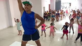 Baile para niños Merengue  El Beeper  Oro Sólido [upl. by Manheim992]