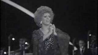 Iva Zanicchi  TESTARDA IO Live 1975 [upl. by Nihi]