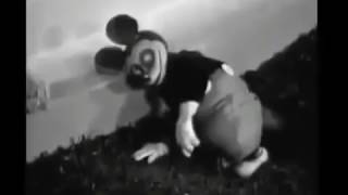 Mickey Mouse PERTURBADOR bailando Cancion del Pueblo Lavanda [upl. by Yard]